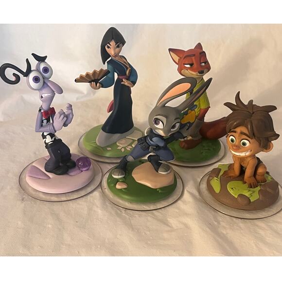 Disney Infinity 3.0 Mix lot of  5 - Mulan Zootopia Fear Spot Good Dinosaur - Picture 1 of 16